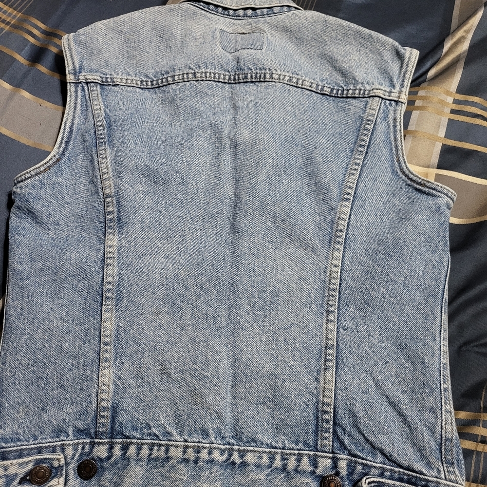 Levi Strauss Vest - Picture 3 of 3
